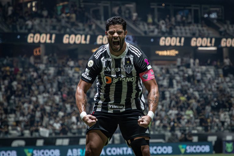 Hulk se tornou o maior artilheiro do século XXI do Galo de forma