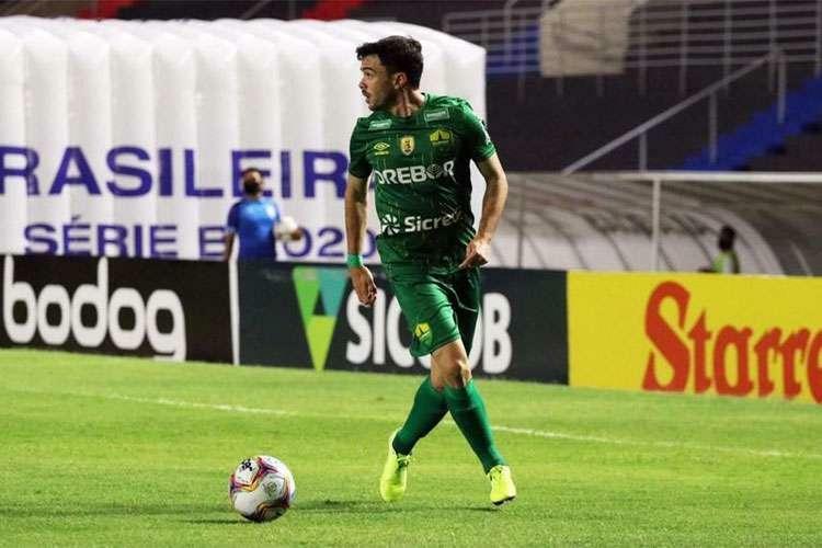 Santos faz consulta por lateral-esquerdo do Galo; confira