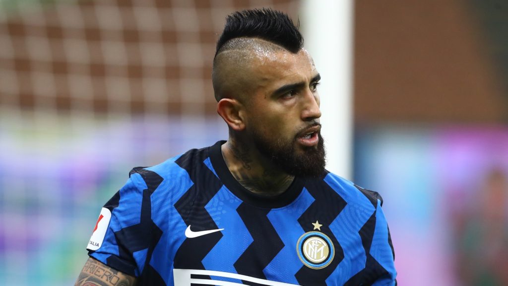 Vidal pode acertar com o galo em 2022