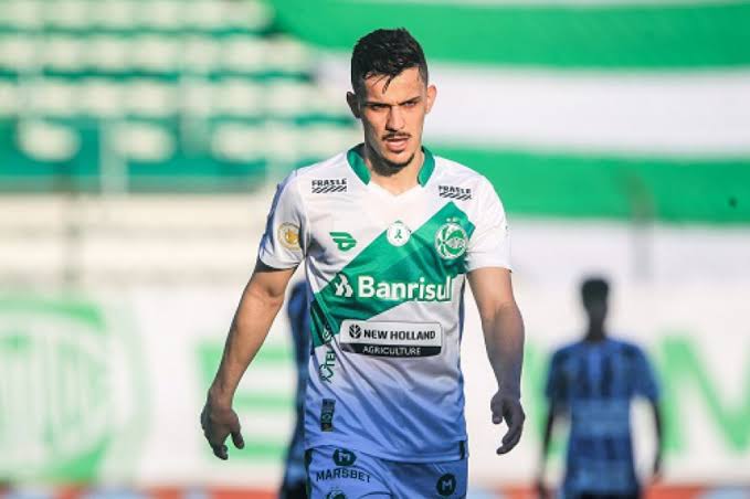 Galo: Guilherme Castilho fala de evolução após empréstimos e qual sua posição no meio campo para 2022