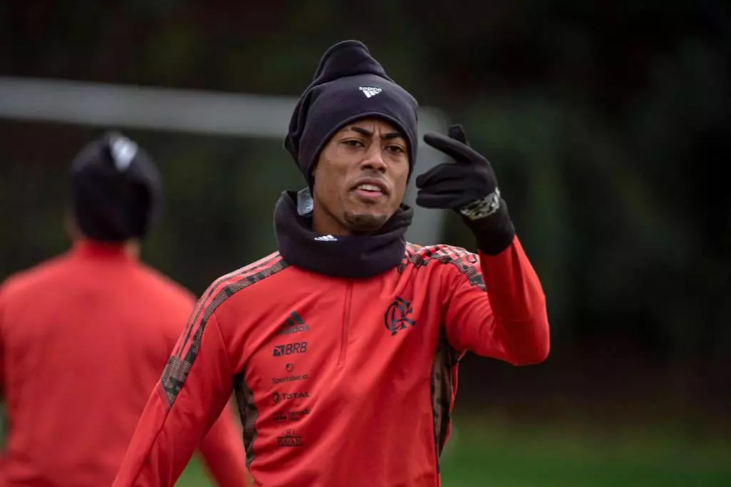 Atlético-MG quer Bruno Henrique