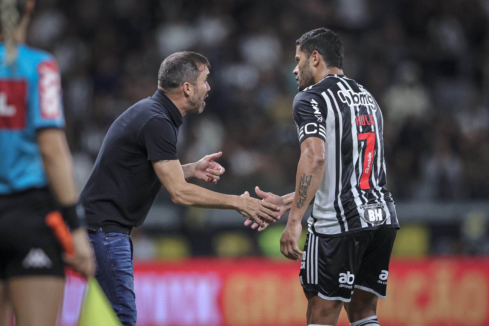 Atlético-MG confirma Ronaldinho Gaúcho em “jogo das lendas“ na