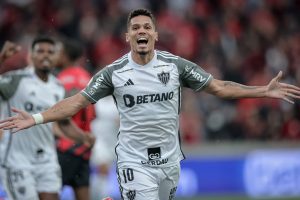 Paulinho, atacante do Atlético-MG