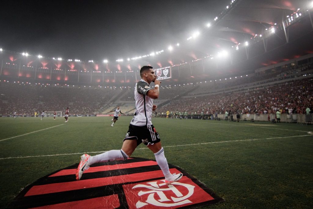 Jogador do Atlético Paulinho