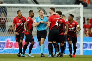 Árbitro do jogo do Atlético