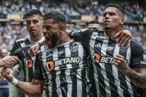 Atlético-MG Hulk e Paulinho