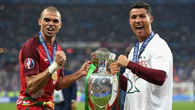 Zagueiro Pepe e CR7