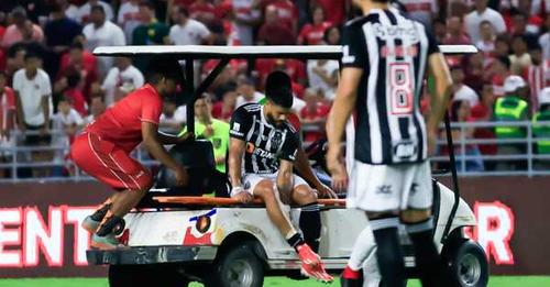 Hulk lesionado Atlético-MG precisa contratar um atacante