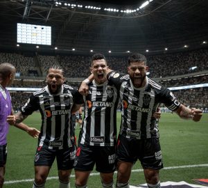 Jogadores do Atlético-MG contra o Corinthians na Arena MRV