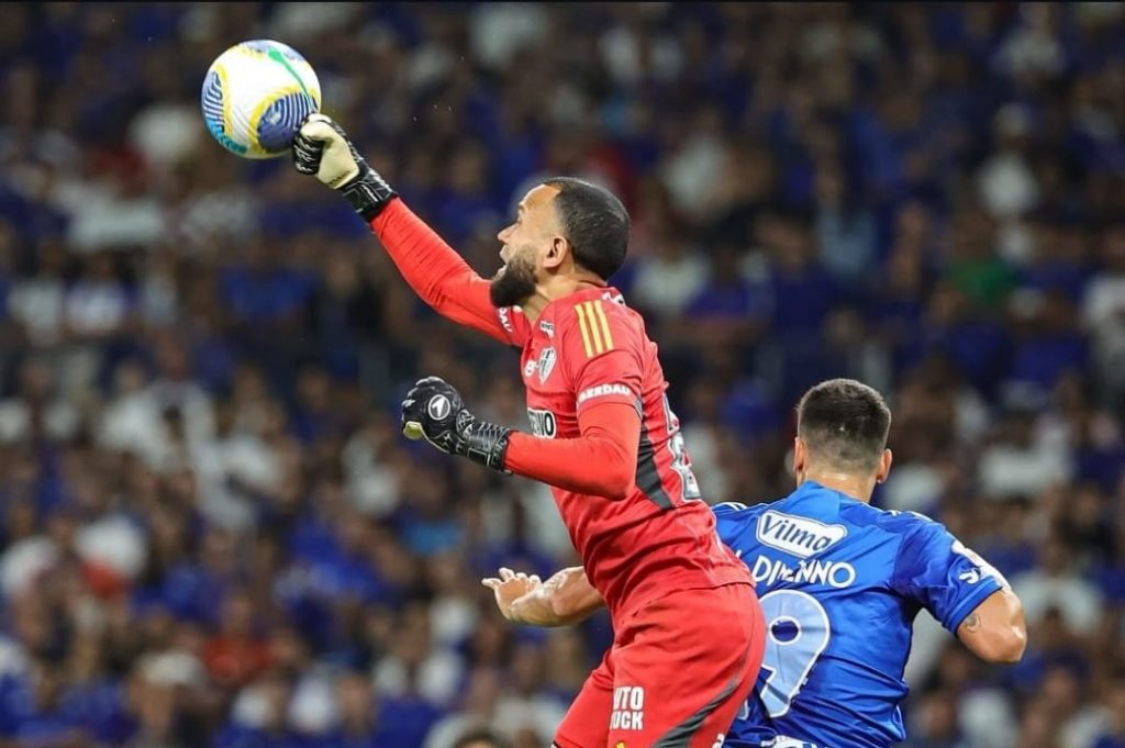 Everson no Atlético-MG, titular absoluto de Gabriel Milito