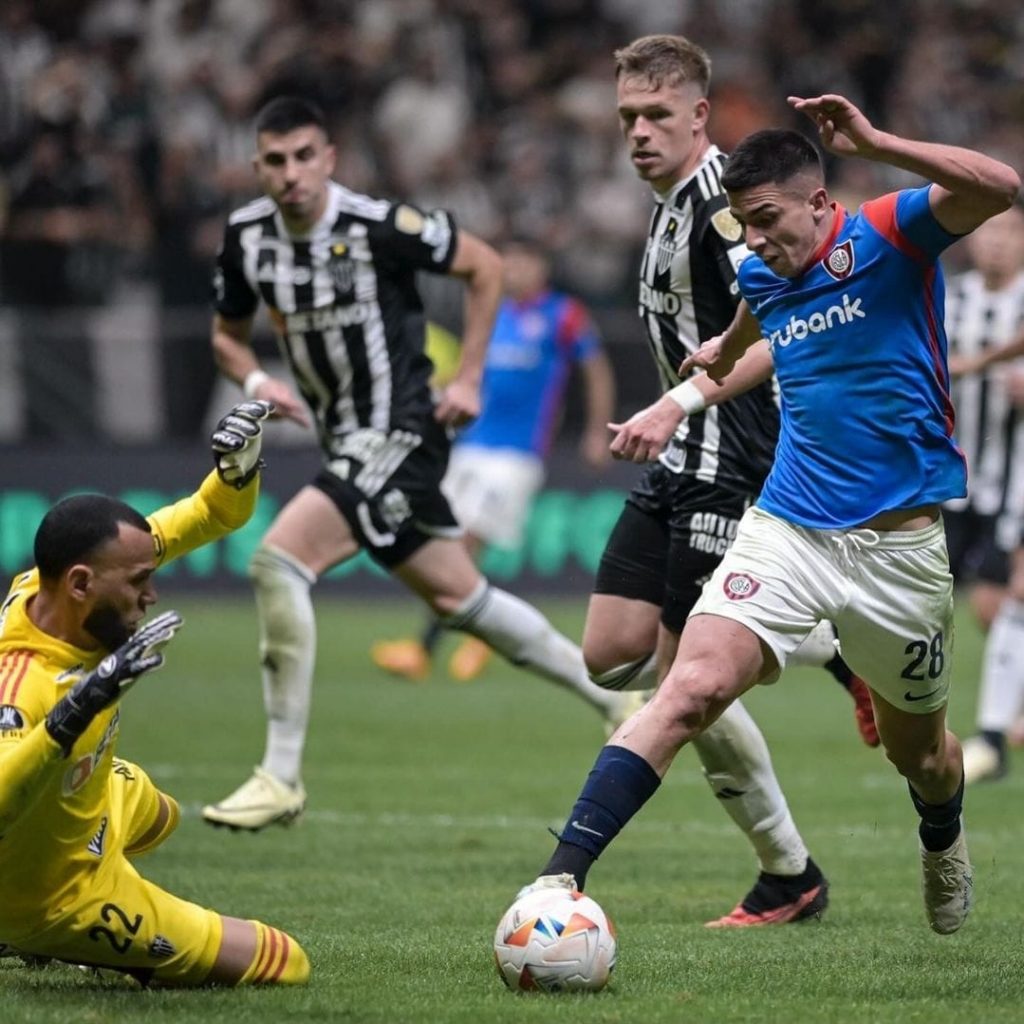 Everson em Atlético-MG x San Lorenzo