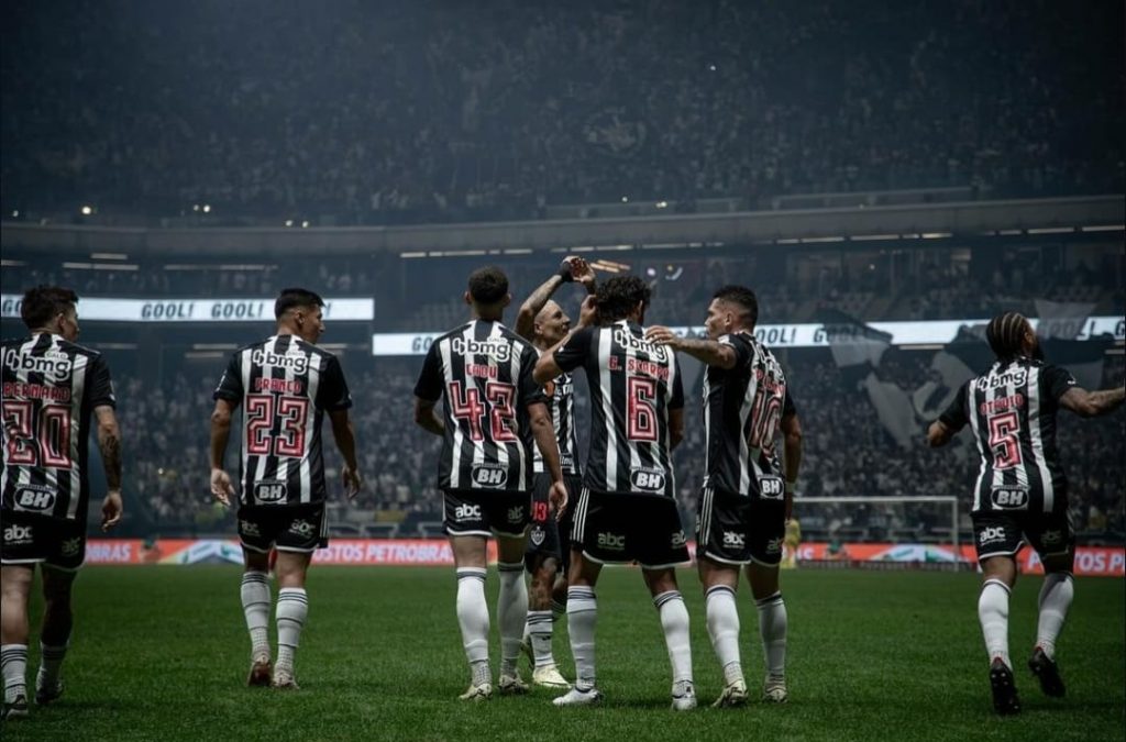 Alan Franco e Guilherme Arana pelo Atlético-MG