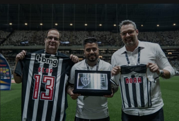 Thiago Scap recebe homenagem do Atlético-MG