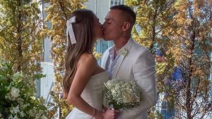 Atacante do Atlético-MG se casa