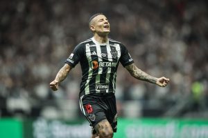 Guilherme Arana pelo Atlético-MG