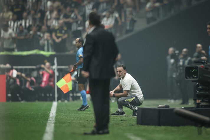 Gabriel Milito em Atlético-MG x River Plate