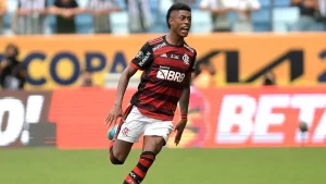 Vai jogar no Atlético-MG?