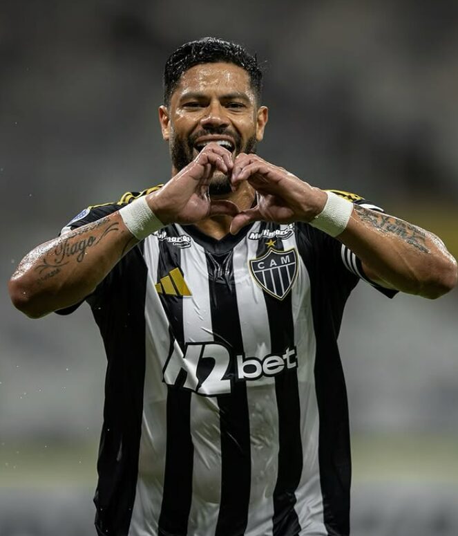 Hulk marcou de pênalti para o Atlético-MG