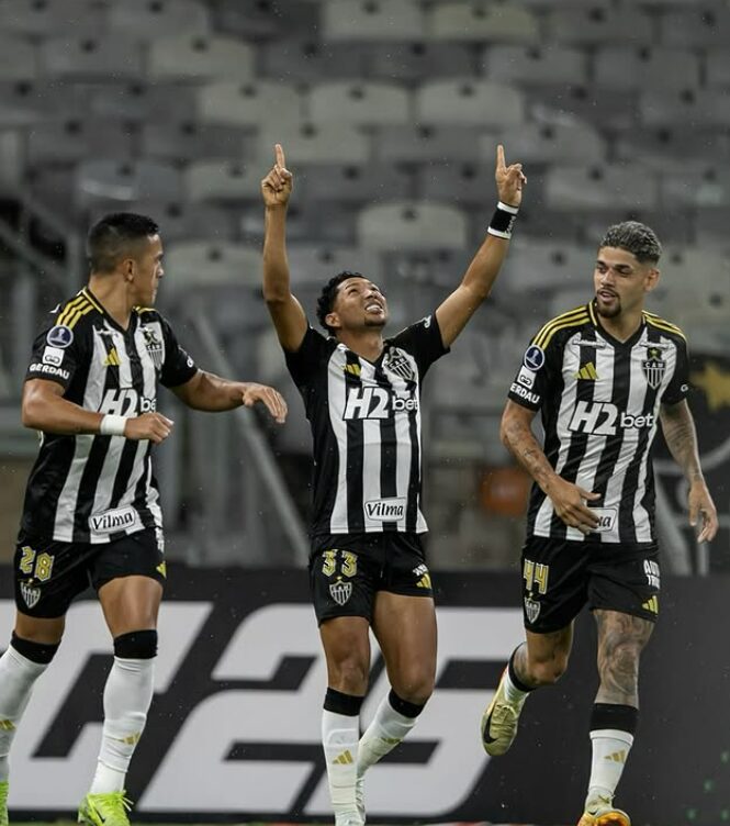 Rony comemorando gol
