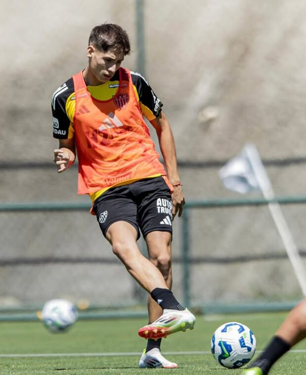 Ivan Roman não vem tendo chances com Cuca