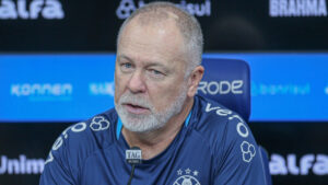 Mano Menezes, técnico do Grêmio
