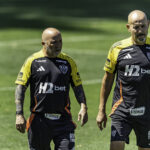 Sampaoli e o auxiliar